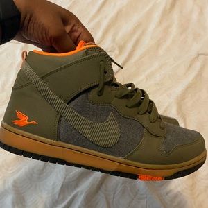 Nike Dunk Hi Swoosh Social Club